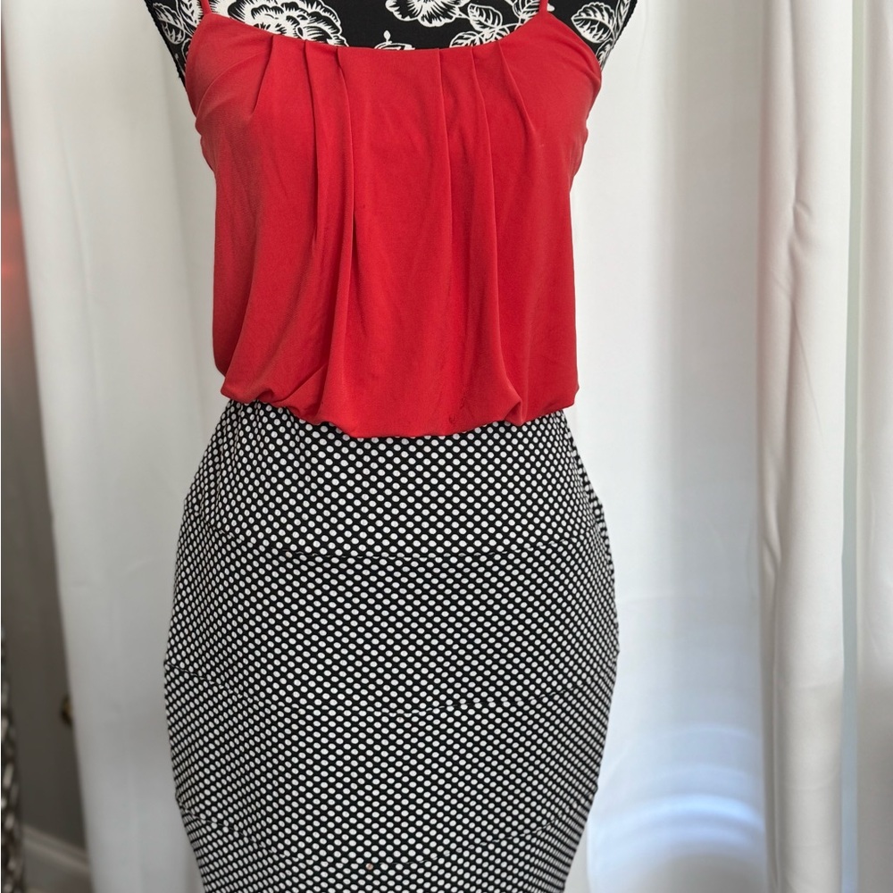 Elegant Black and White Patterned Skirt
